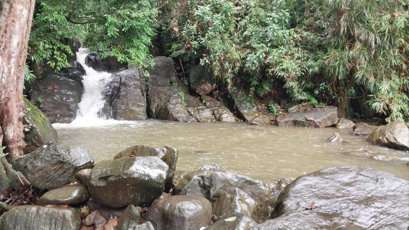 Salmanel Resort 拉特纳普勒 外观 照片