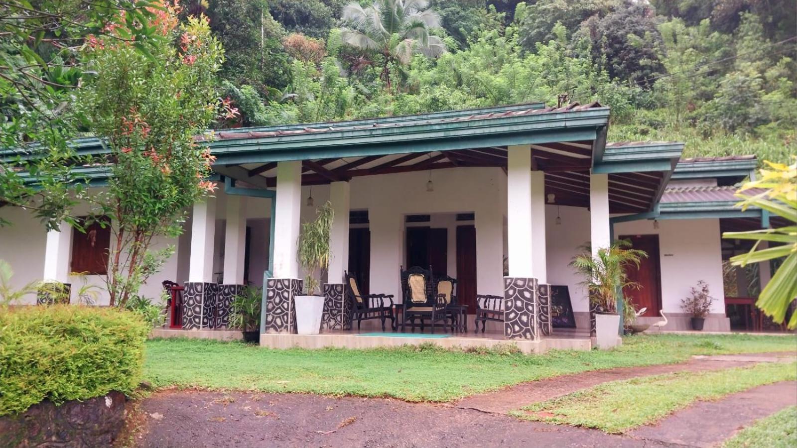 Salmanel Resort 拉特纳普勒 外观 照片